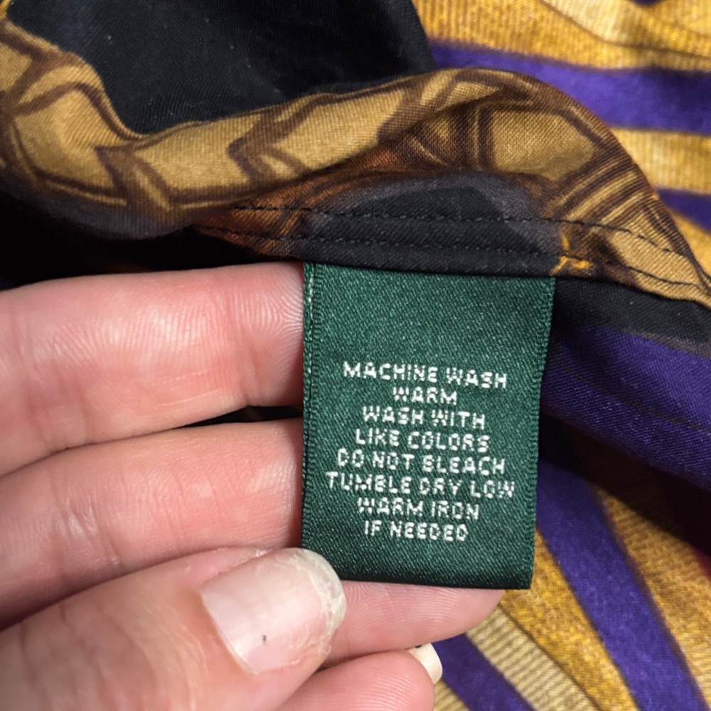 Lauren Ralph Lauren Black Multicolor Chain-Print Petite Woman’s Button Down - Picture 4 of 8